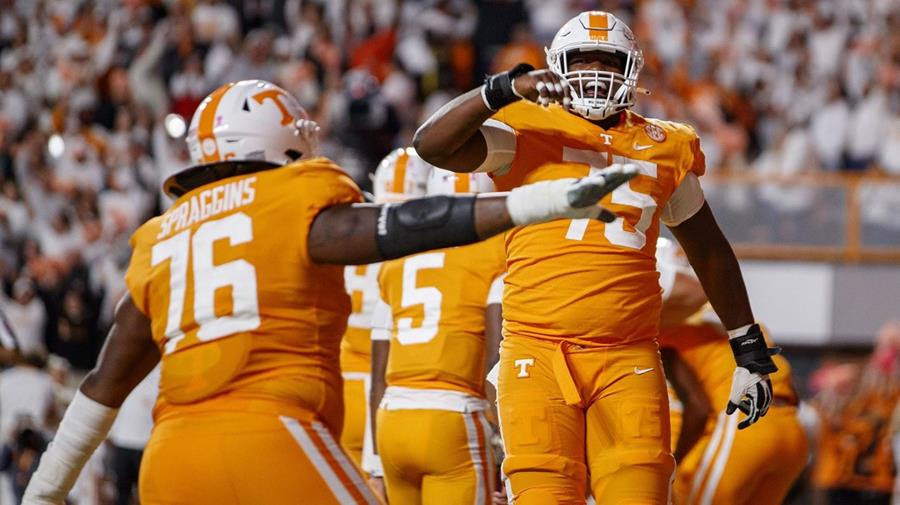 Tennessee Offensive Line Recognized on Joe Moore Award Midseason Honor Roll
