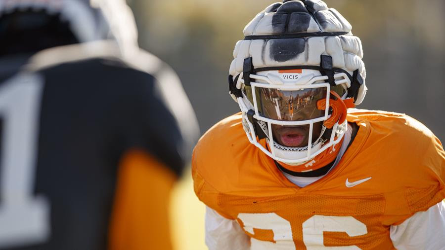 Banks & Seniors Quotes: Vols Reflect On 2021 Campaign As Senior Day Approaches