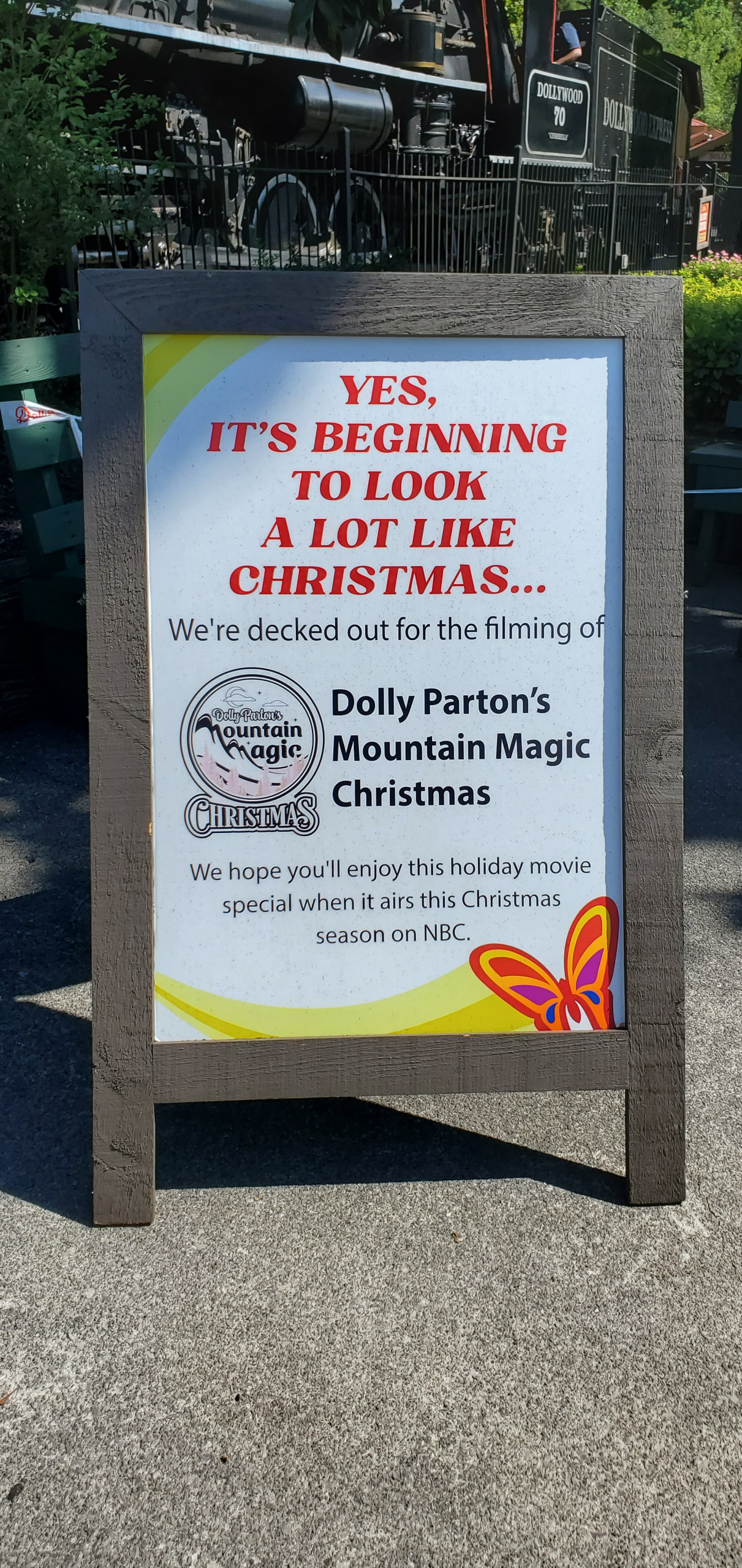 Dolly Parton is Filming a Christmas Movie at Dollywood and You Could be in it