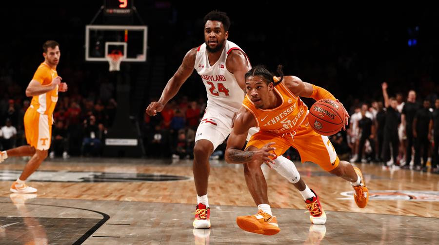 Highlights/Postgame/Stats/Story: No. 7 Vols hold on to defeat No. 13 Maryland, 56-53