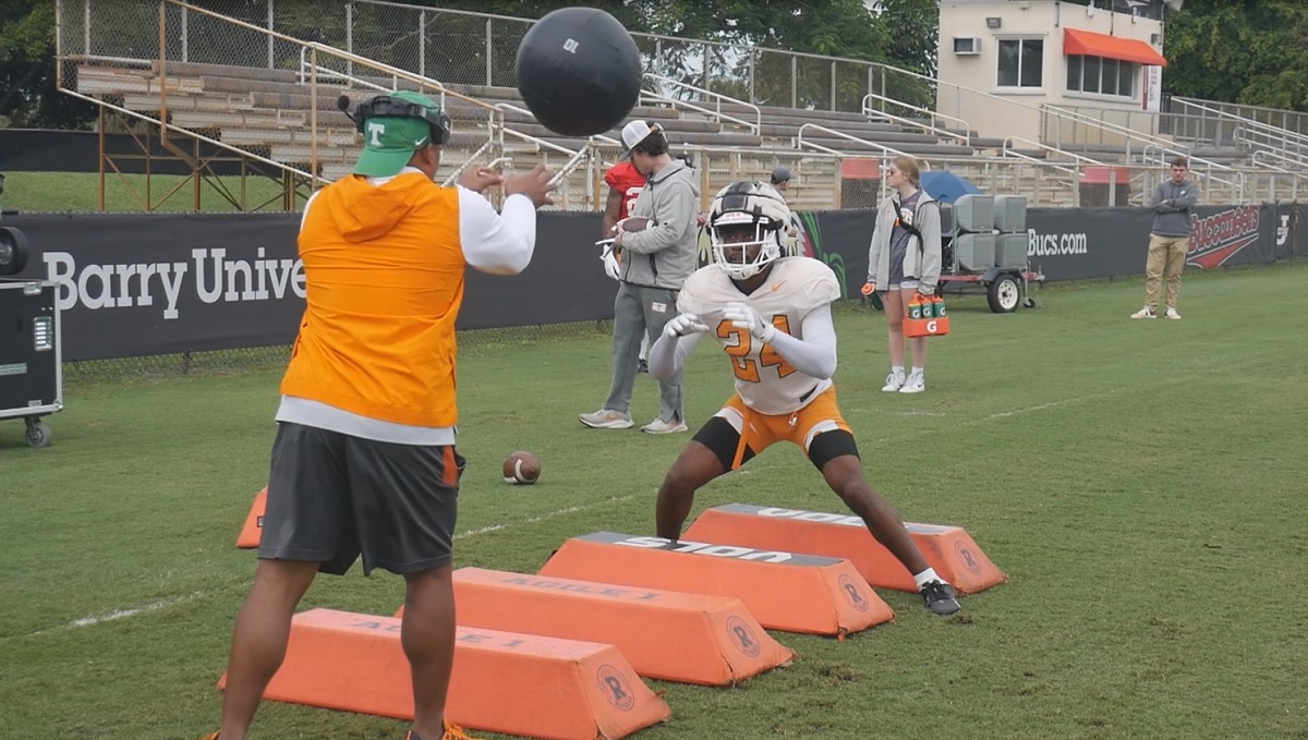 WATCH: Highlights of Tennessee’s 2nd Orange Bowl practice in Miami