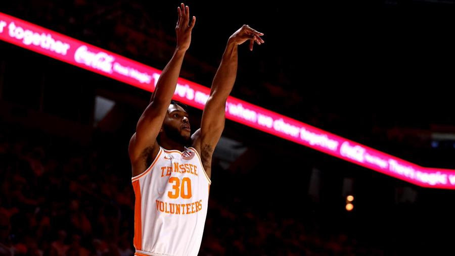 Highlights/Postgame/Stats/Story: James’ 18 Leads #11 Tennessee Past South Carolina, 85-45