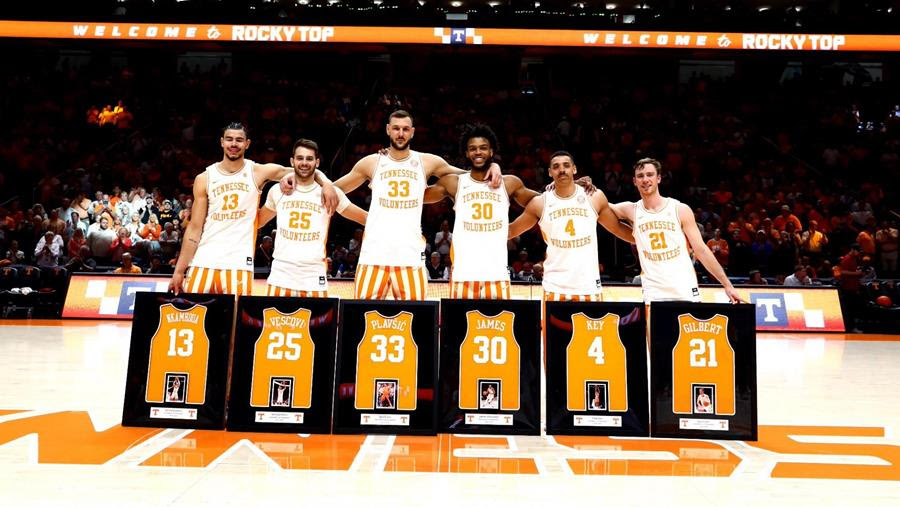 Highlights/Postgame/Stats/Story: No. 12 Vols Earn 75-57 Senior Night Win Over Razorbacks