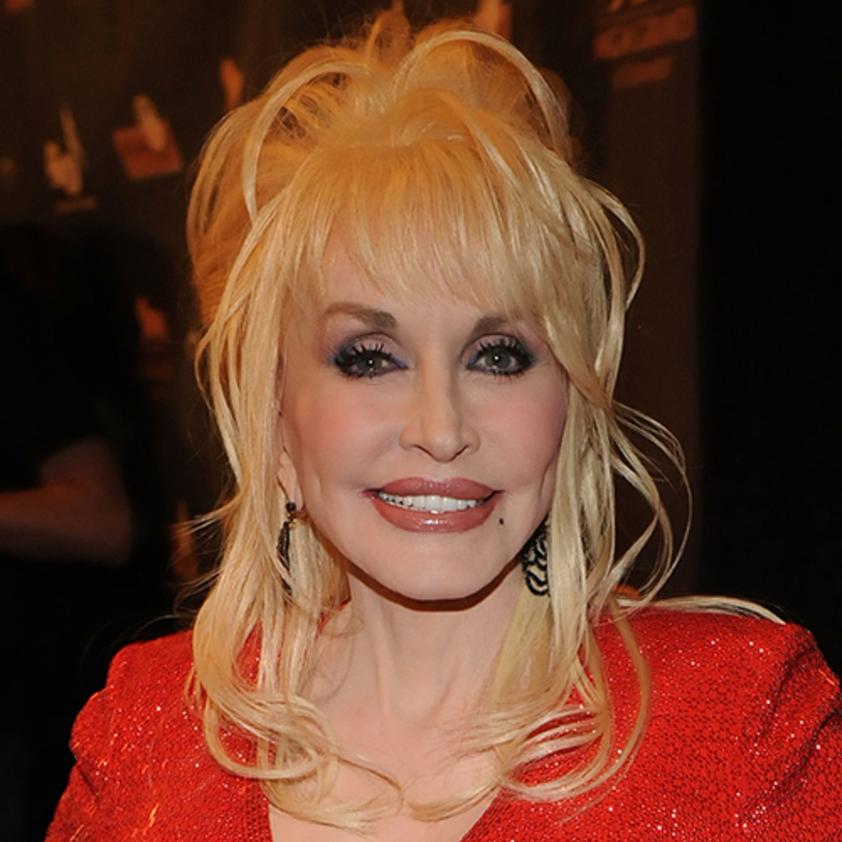 Dolly Parton says No to Becoming a Hologram