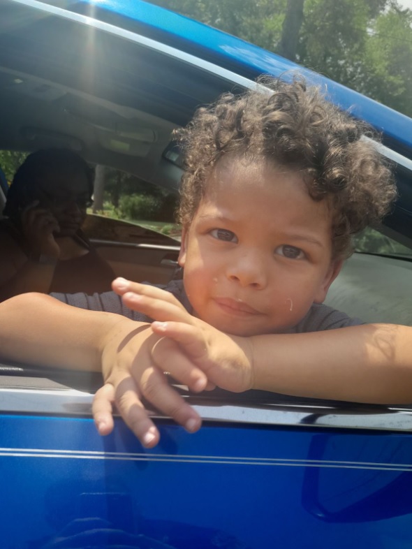 Knoxville Police Searching for Guardians After Toddler Found Wandering Alone