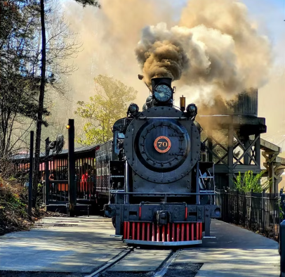 The Dollywood Express Derails with Passengers on Board