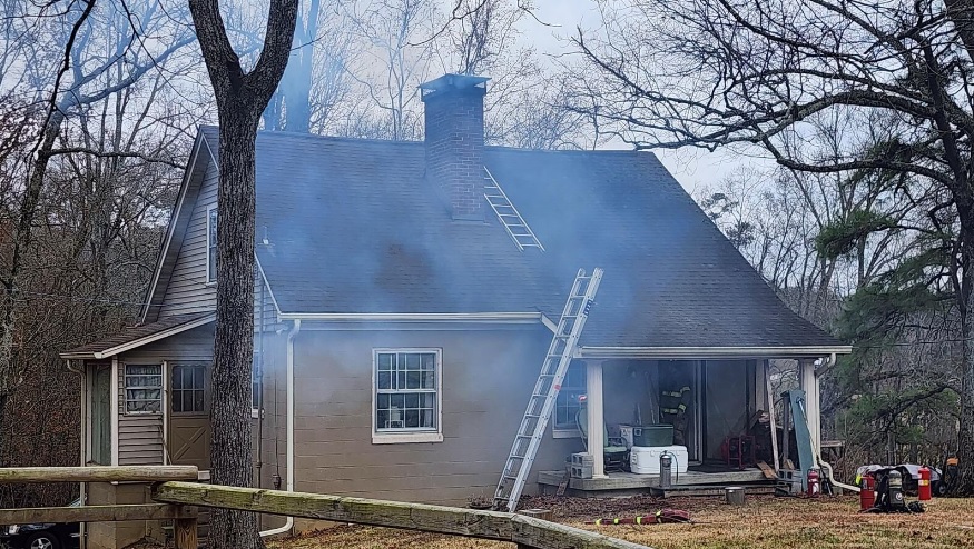 Rural Metro: Strawberry Plains Pike Closes after Chimney Fire