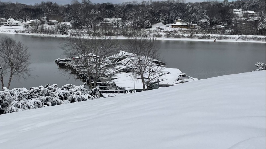 Heavy Snow Collapses Docks at Two East Tennessee Marinas