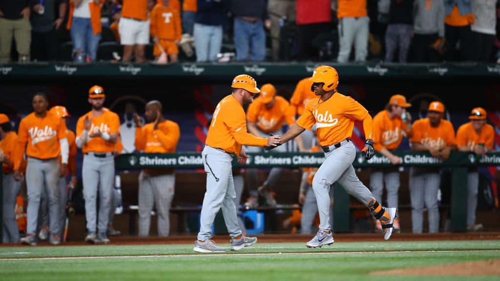 #5/9 VOLS CLAIM SHRINERS CHILDREN’S COLLEGE SHOWDOWN TITLE WITH WIN OVER BAYLOR