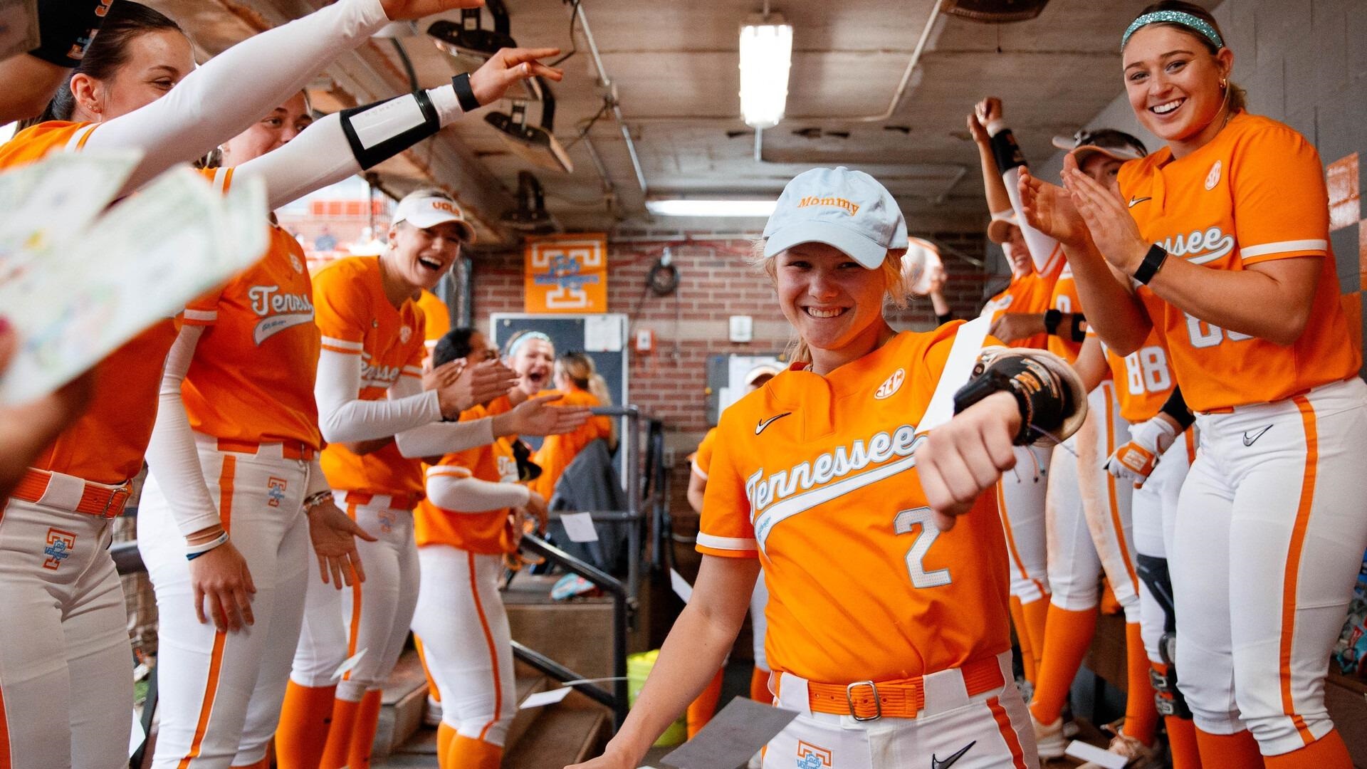 Mealer’s Historic Day Leads #8 Tennessee to Two Wins