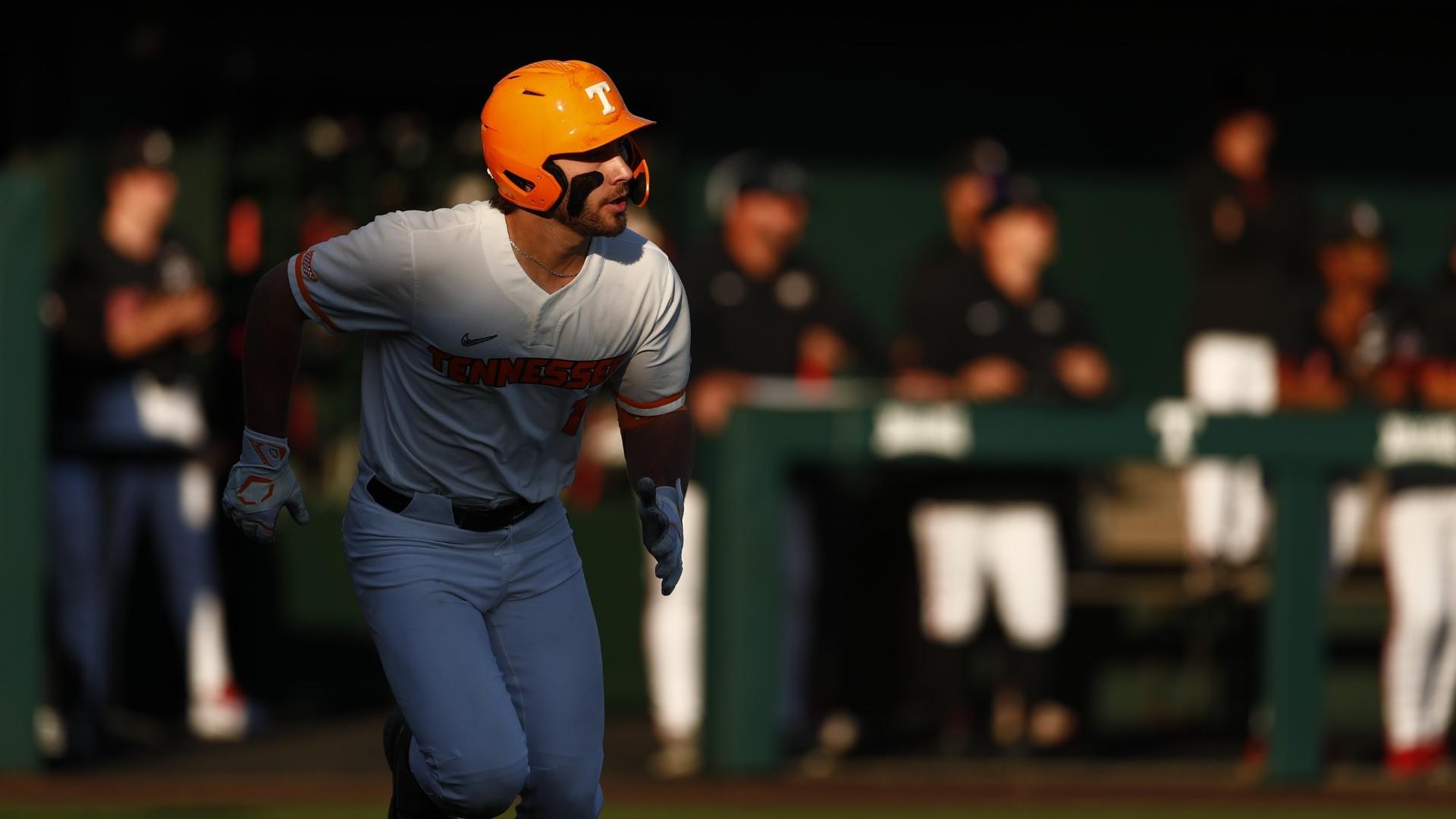 #5 Vols Drop Series Opener to #22 Bulldogs