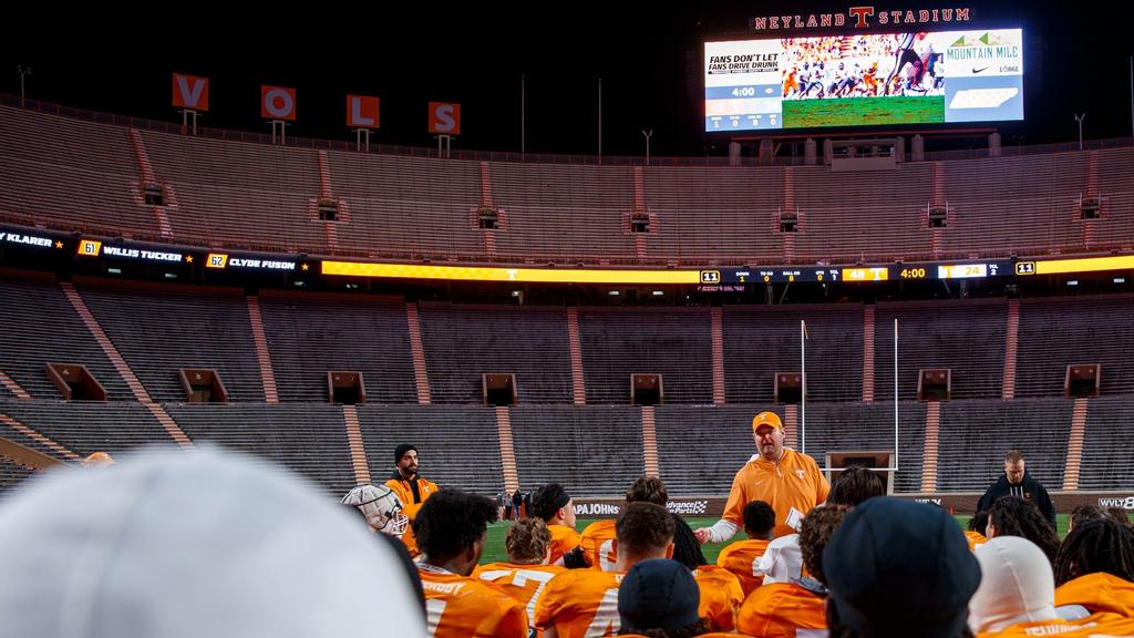 VOLS GO UNDER THE LIGHTS FOR SECOND SPRING SCRIMMAGE