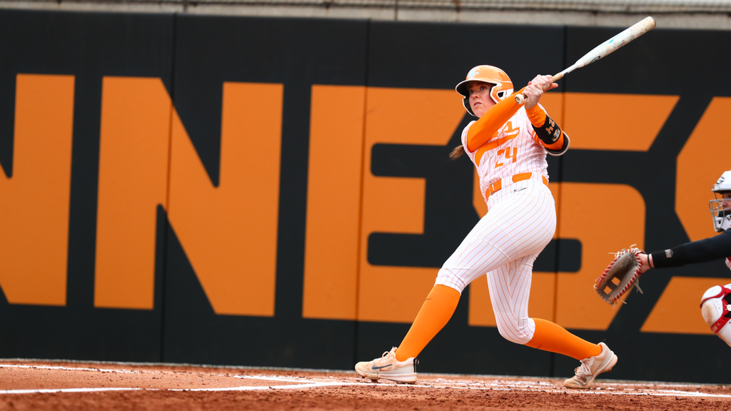 BOO BOMB POWERS #6 TENNESSEE PAST #3 GEORGIA, 5-1