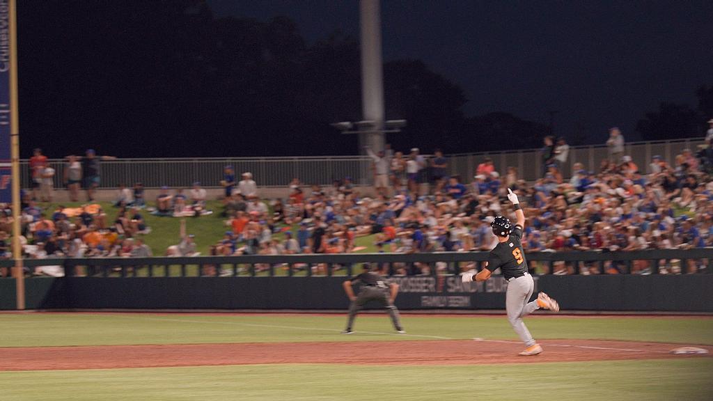 #3 Vols Run-Rule Gators to Win Seventh Straight SEC Series