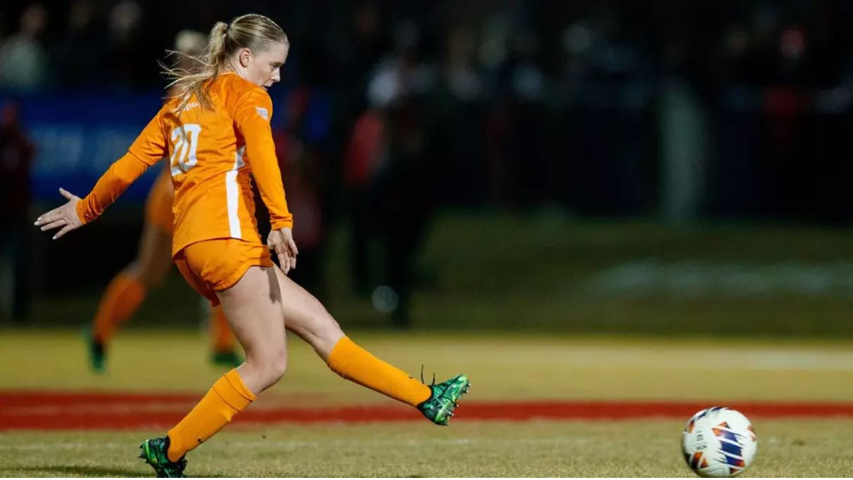 Lady Vols Fall 1-0 in Season-Opener at Indiana