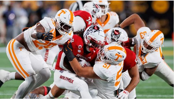 Vols Continue Poll Climb Into Top 10, Return To Neyland Stadium