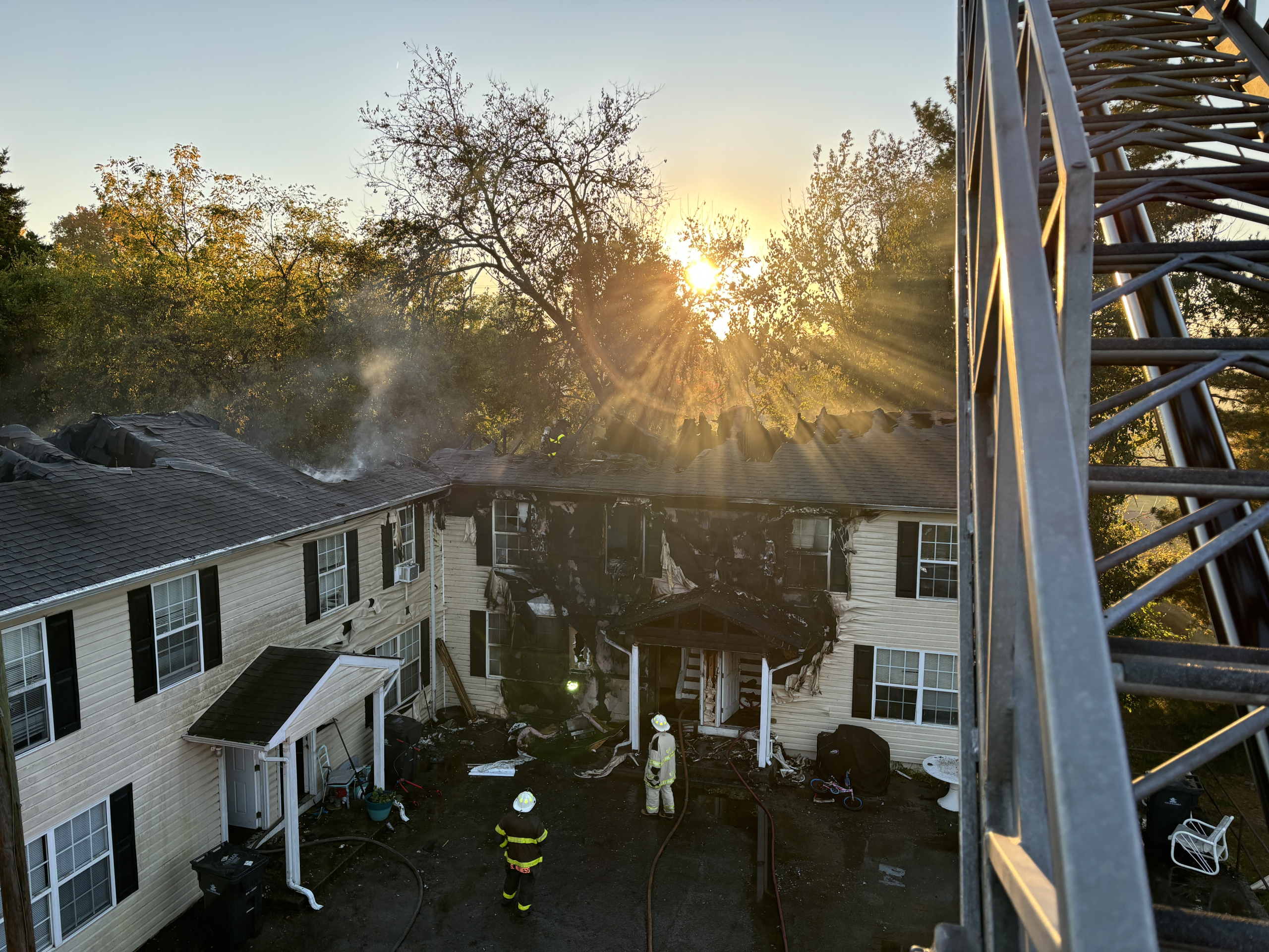 Knoxville Fire Department is Investigating an Apartment Fire in West Knoxville