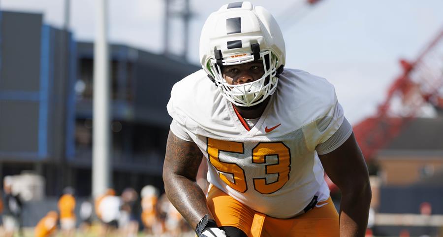 Competition Fueling Revamped Offensive Line Unit During Fall Camp
