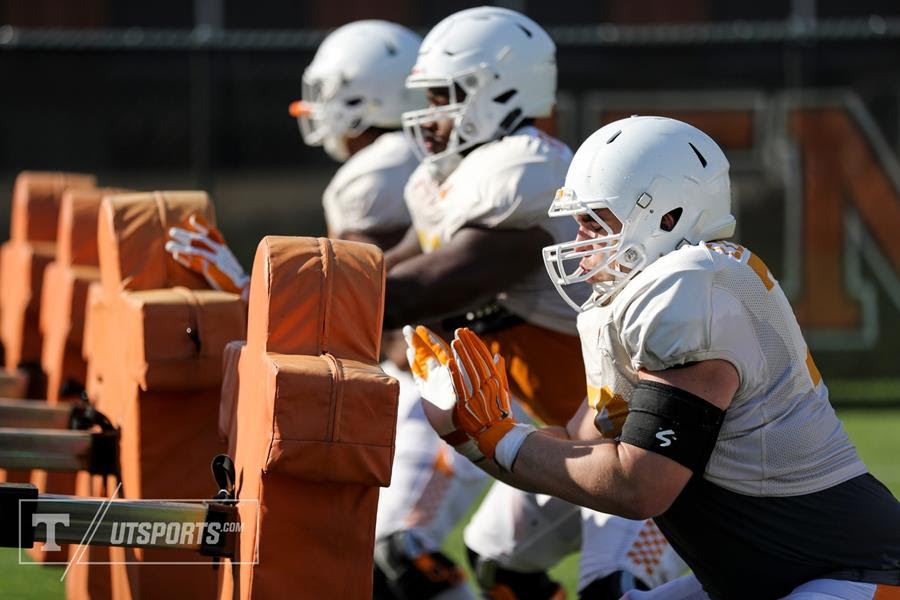 Vols Usher In Week Four of Spring Ball