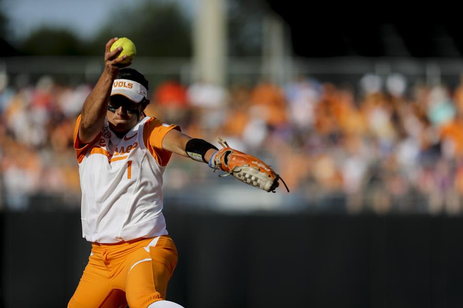 #8 Vols Down #9 Aggies, 8-1, in First Game of Supers
