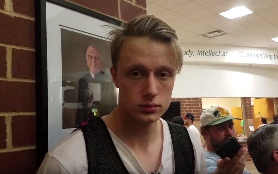 Video: Interview with Vols hoops newcomer Zach Kent
