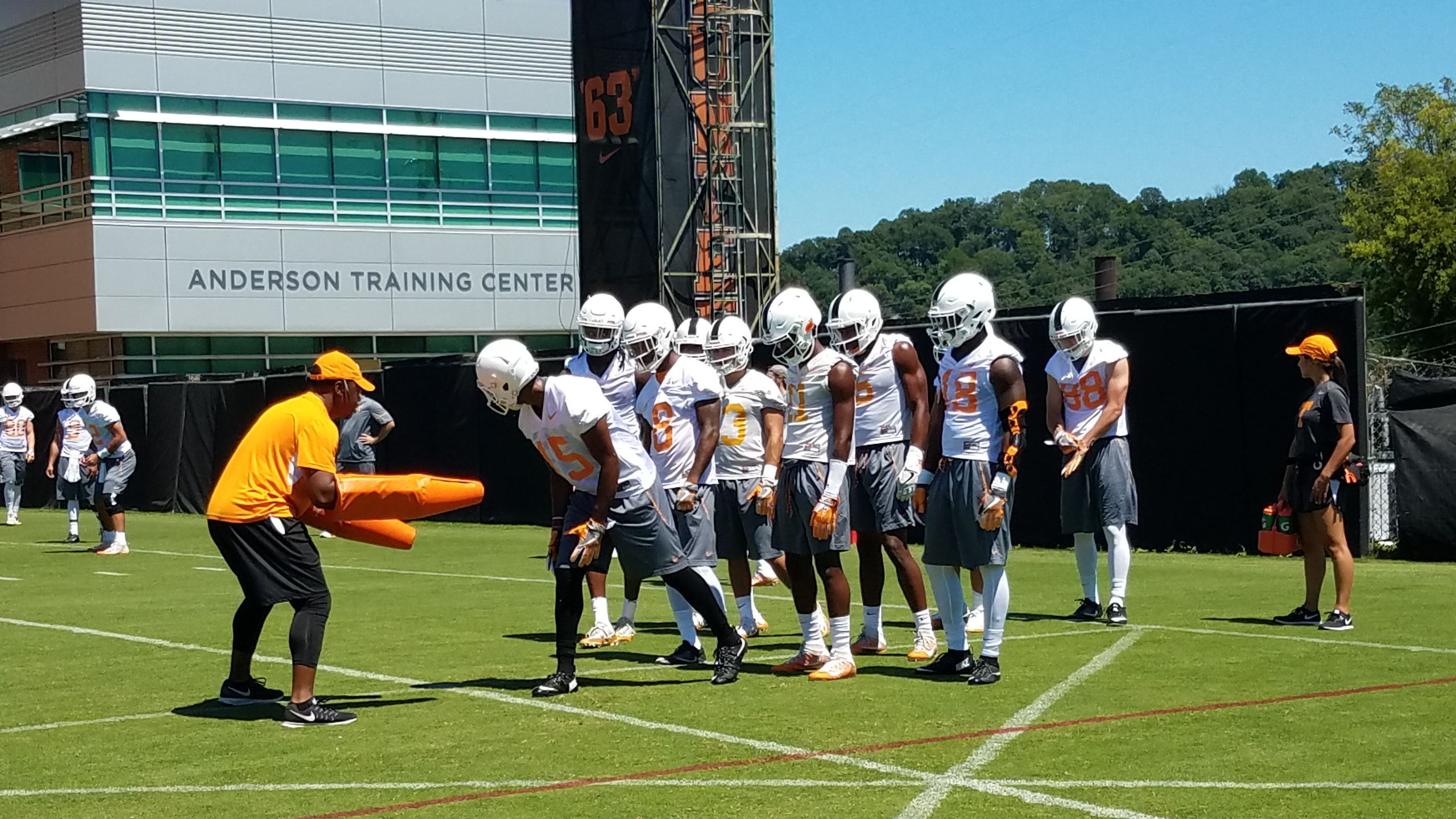 Video: Fall practice 2 – Tennessee wide receivers