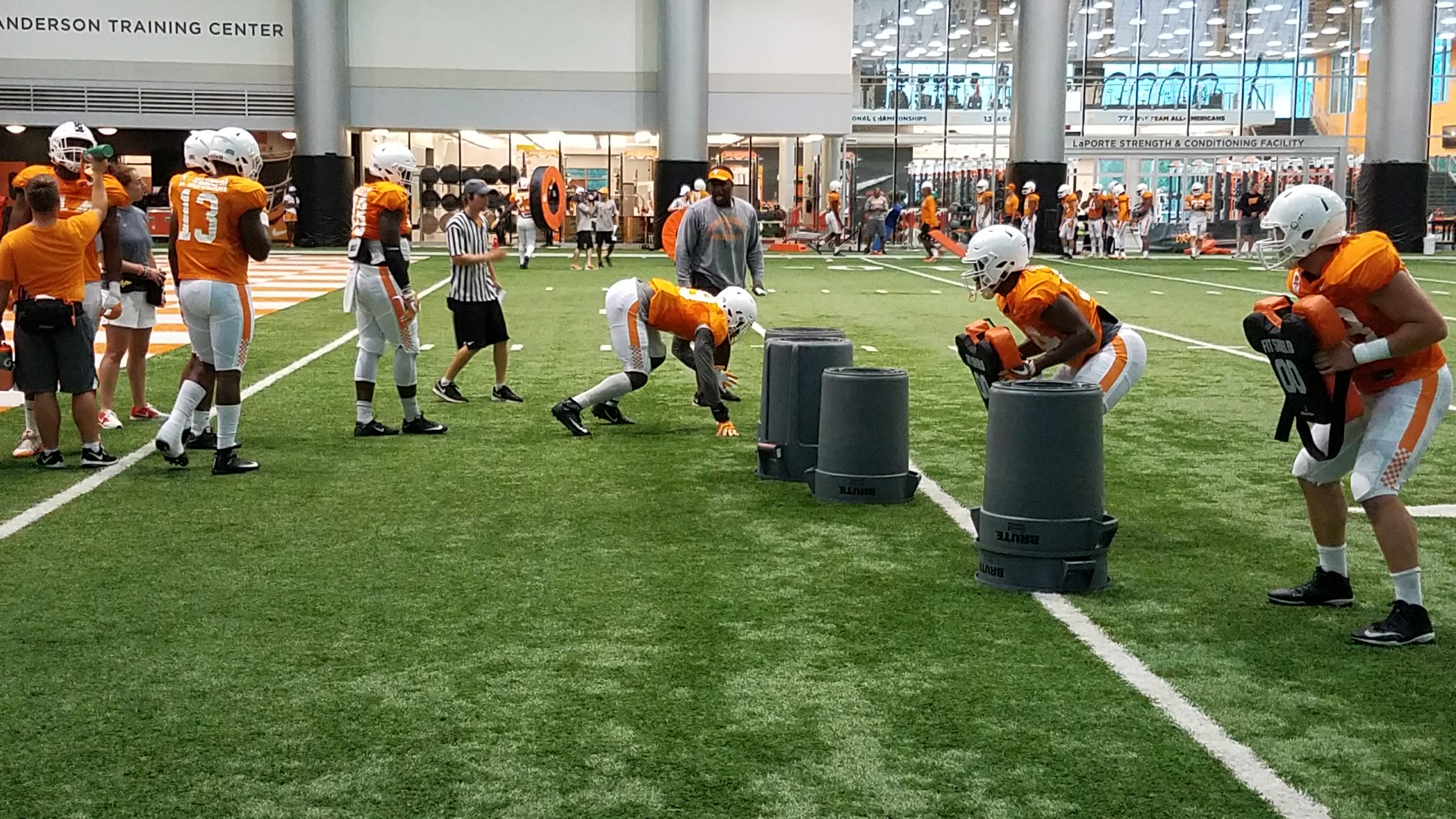 Video – Practice 5: Vols defensive line drills with Brady Hoke