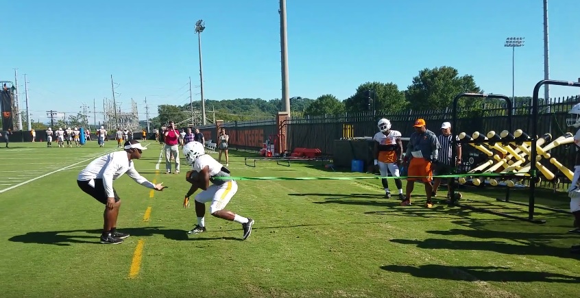 Video – Tennessee practice 19: Running Backs