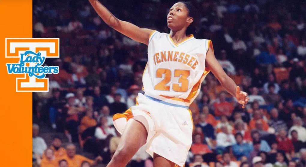 HOLDSCLAW TO BE INDUCTED INTO D.C. SPORTS HALL OF FAME