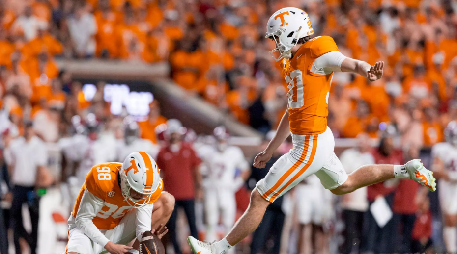 Max Gilbert Tabbed to Lou Groza Award Watch List