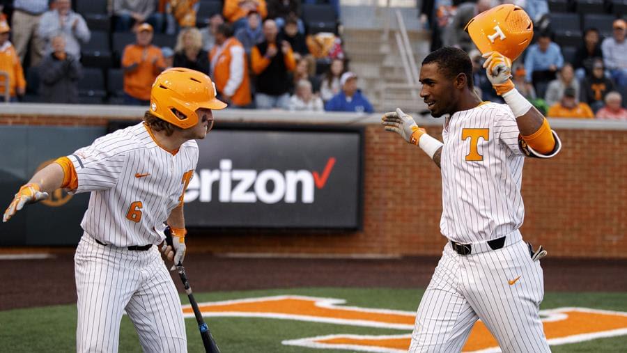 Vols Cruise Past Bulldogs to Complete Midweek Sweep