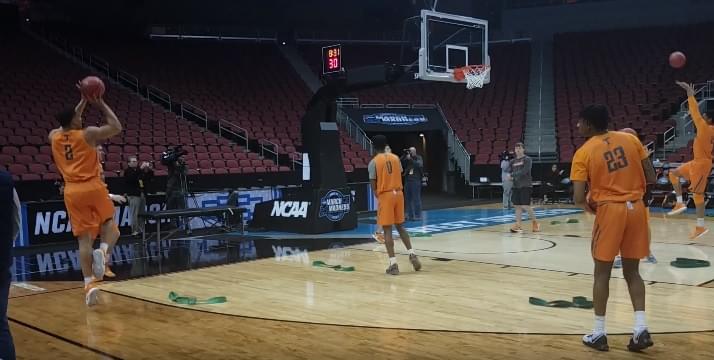 Video: Watch UT practice in Louisville before Purdue game
