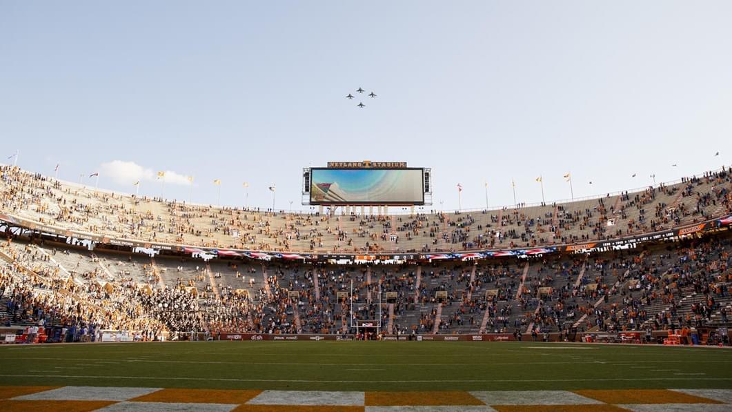 Tennessee quickly lands AD, hiring Danny White from UCF