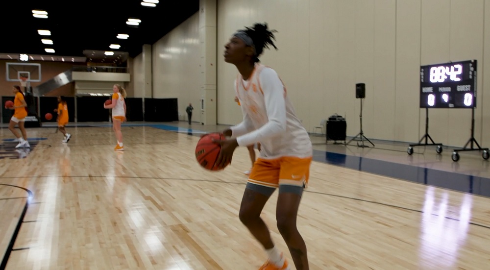 WATCH: Lady Vols practice in San Antonio preparing for 2nd Rd vs. Michigan