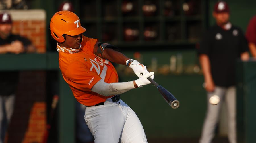 Postgame/Boxscore/Story: #4 Vols Cruise by Colonels, 10-1