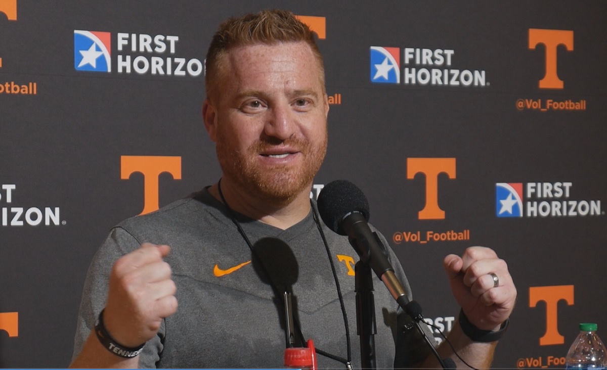 WATCH: Golesh on Fr. RB Dylan Sampson “Elite vision for a young guy. He’s as fast as any back in this league.”