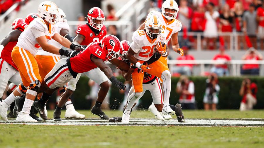 Quotes/Notes/Stats/Story: Crowd noise & Georgia defense factors as No. 1 Vols falls at No. 3 Georgia, 27-13