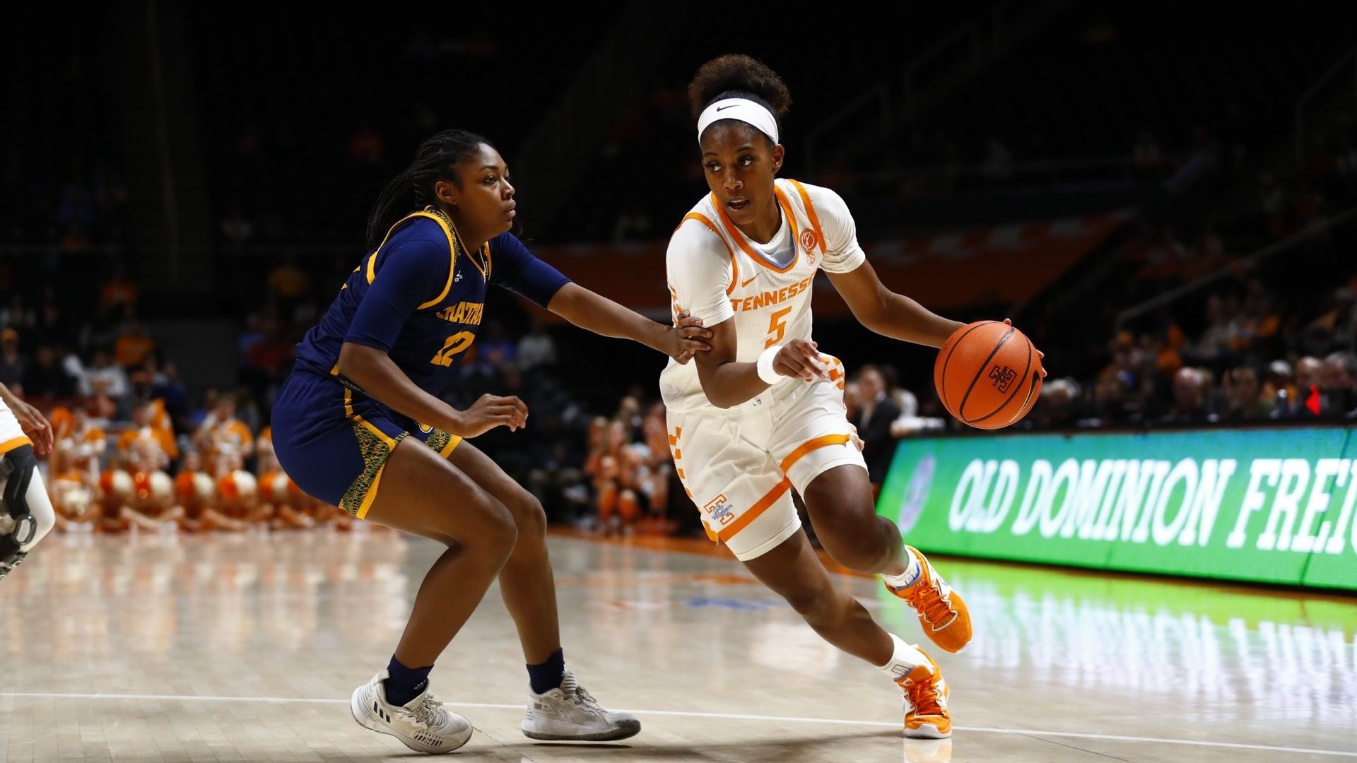 HIghlights/Photos/Postgame/Stats/Story: Lady Vols Dominate Mocs, 69-39
