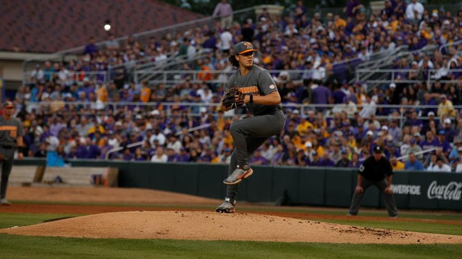 Stats/Story: #9/10 Vols Defensive Breakdowns Lead to Series-Opening Loss at Top-Ranked LSU, 5-2