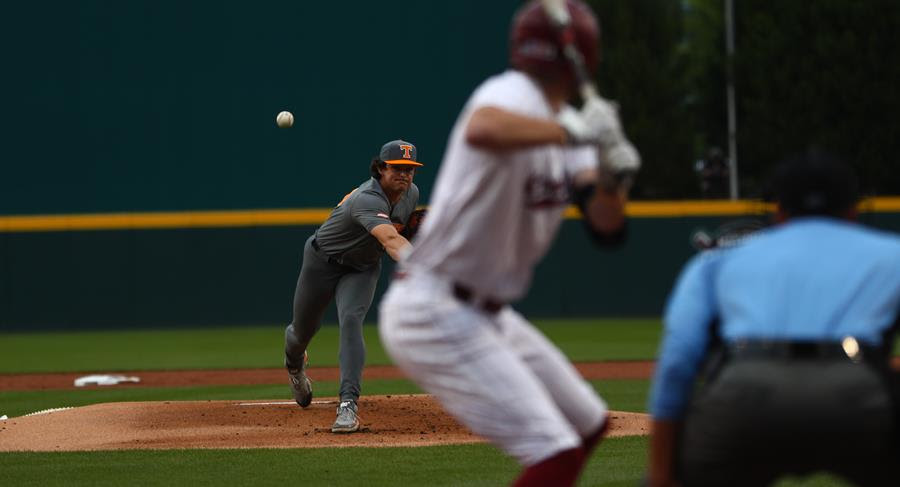 Lindsey Named NCBWA Co-Pitcher of the Week