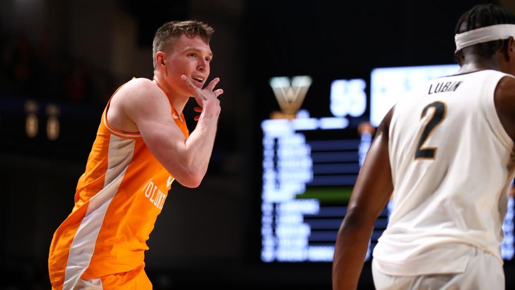 #5 VOLS UPEND VANDERBILT, 75-62, BEHIND 32 FROM KNECHT