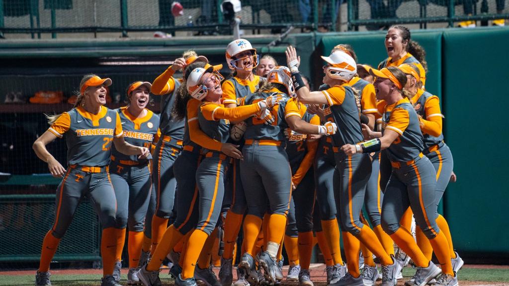 RODRIGUEZ MAGIC, STRONG OFFENSE CARRIES #2 TENNESSEE TO SERIES WIN OVER #19 BAYLOR
