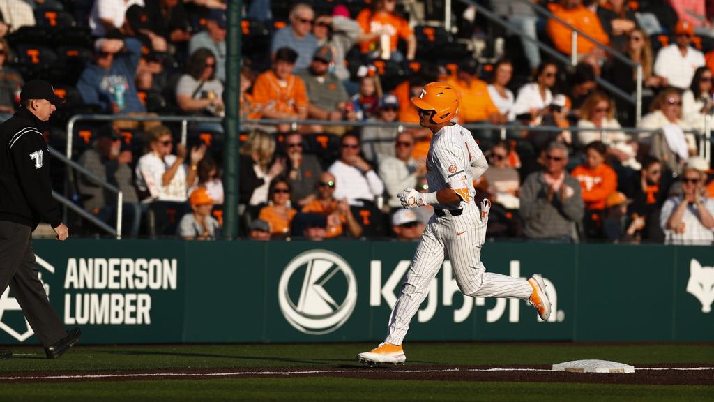 #5 Vols Cap Undefeated Homestand with Run-Rule Victory Over EKU