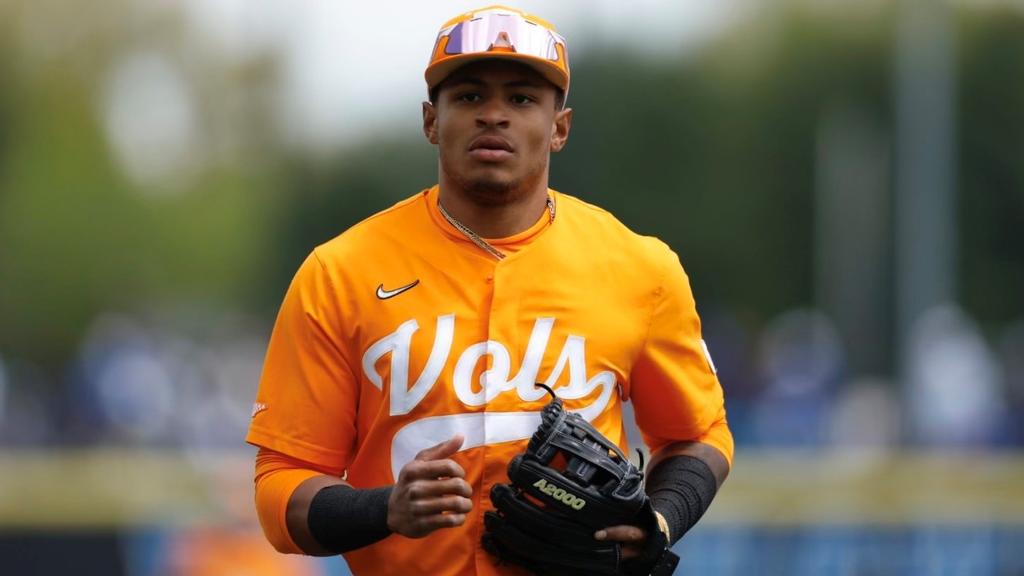 Moore’s Record-Setting Day Leads #2 Vols to Thrilling Win at #3 Kentucky