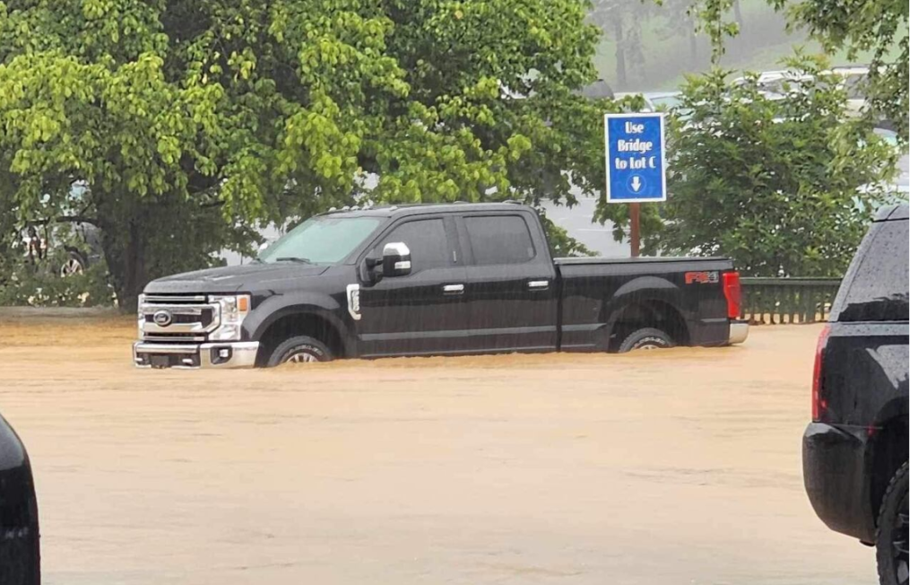 Flash Flooding in Sevier County Shuts Down Several Roads and Dollywood