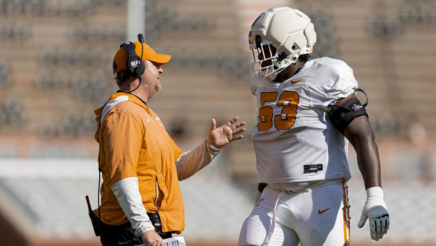 Heupel, #18 Tennessee Begins Mock Game Week
