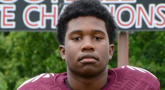15-Year-Old Football Star Killed While Shielding Friends From Gunfire, President Obama Calls Him A Hero