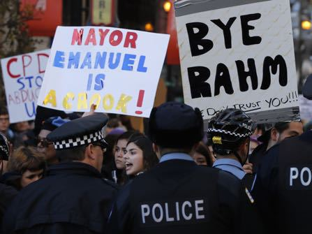 Chicago Mayor Rahm Emanuel Apologizes For Police, Protestors Seek His Resignation