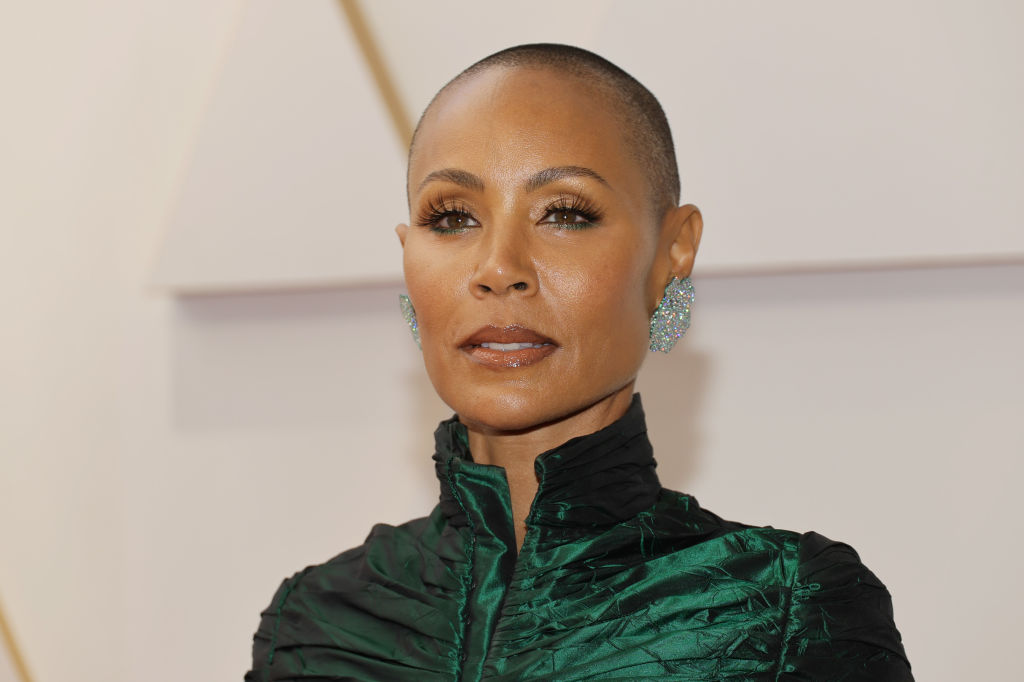 Jada Pinkett Smith Makes First Appearance Since Will’s Slap Controversy and Fans Say She Looks Like Oscars Trophy