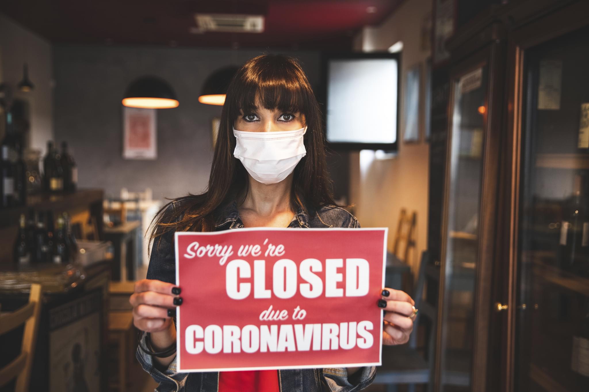 Gov. Reynolds closes bars, breweries and night clubs in 6 Iowa counties as coronavirus cases rise